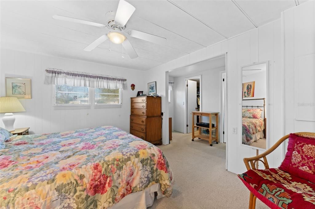 Activo con contrato: $119,500 (3 camas, 3 baños, 1728 Pies cuadrados)
