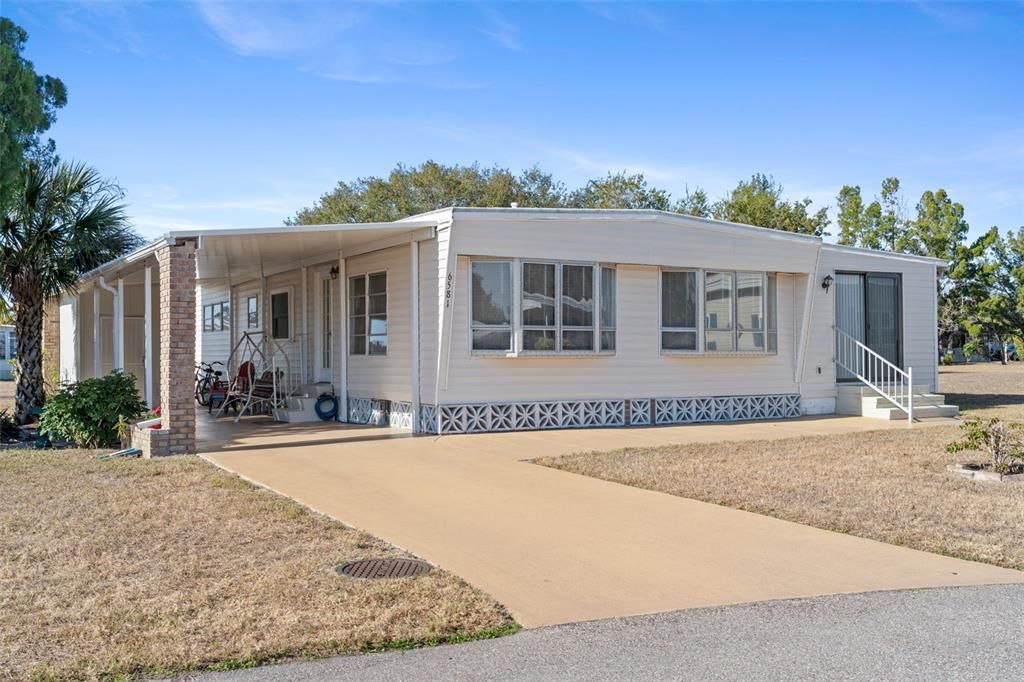 Activo con contrato: $119,500 (3 camas, 3 baños, 1728 Pies cuadrados)