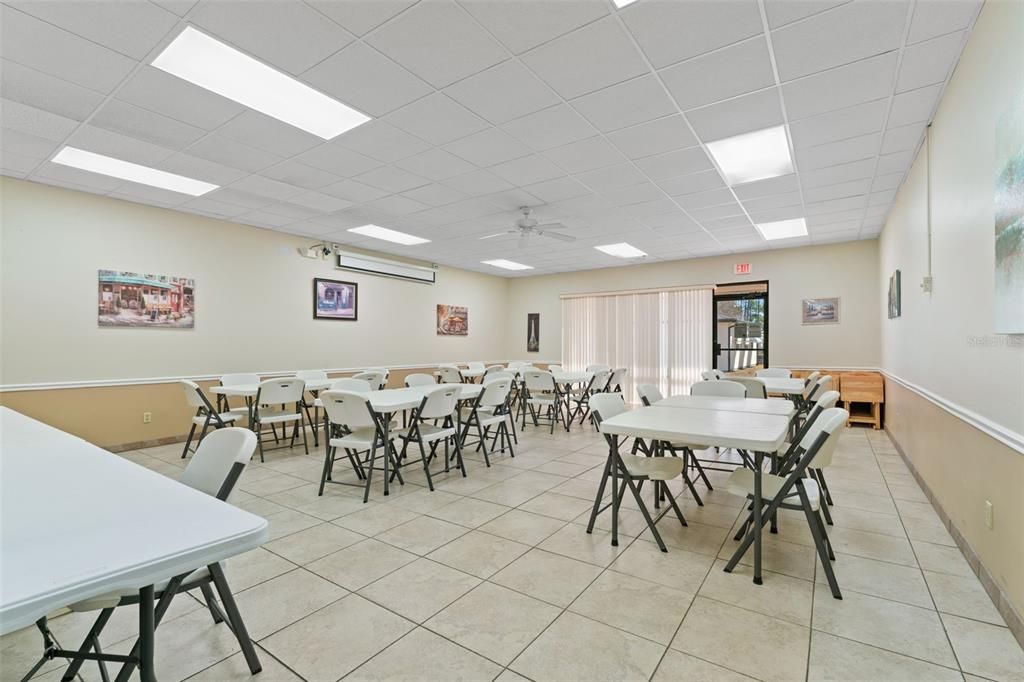 Activo con contrato: $119,500 (3 camas, 3 baños, 1728 Pies cuadrados)