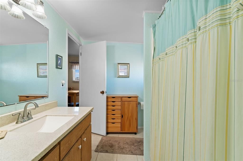 Activo con contrato: $119,500 (3 camas, 3 baños, 1728 Pies cuadrados)