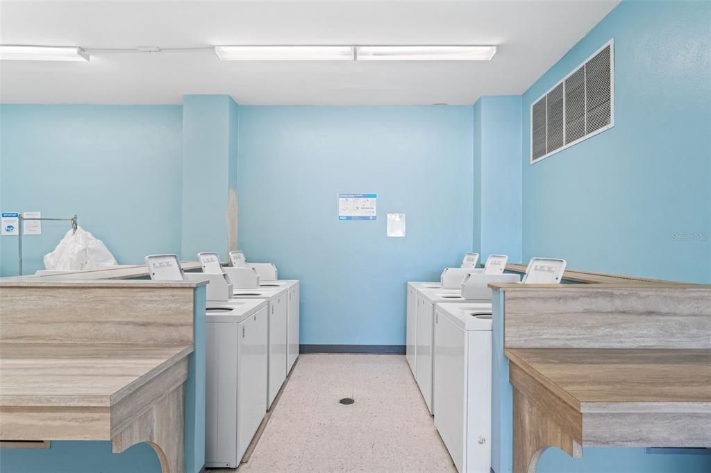 Activo con contrato: $119,500 (3 camas, 3 baños, 1728 Pies cuadrados)