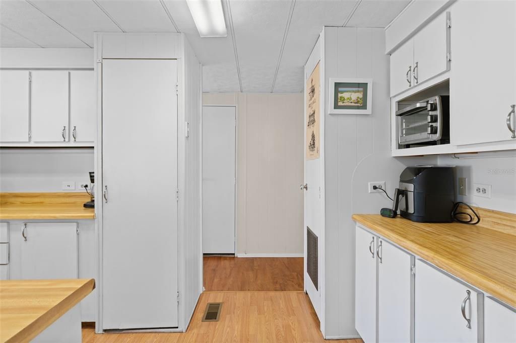 Activo con contrato: $119,500 (3 camas, 3 baños, 1728 Pies cuadrados)