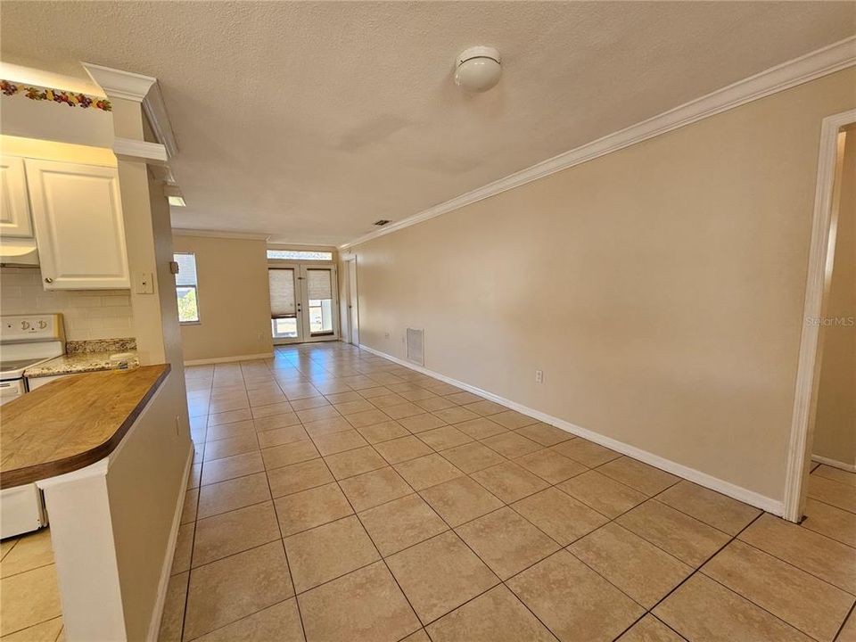 Activo con contrato: $299,900 (2 camas, 2 baños, 1161 Pies cuadrados)