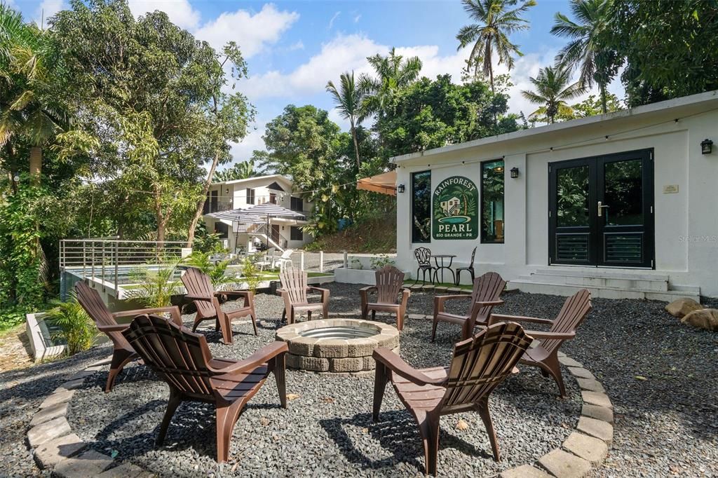 For Sale: $1,259,000 (4 beds, 3 baths, 2000 Square Feet)