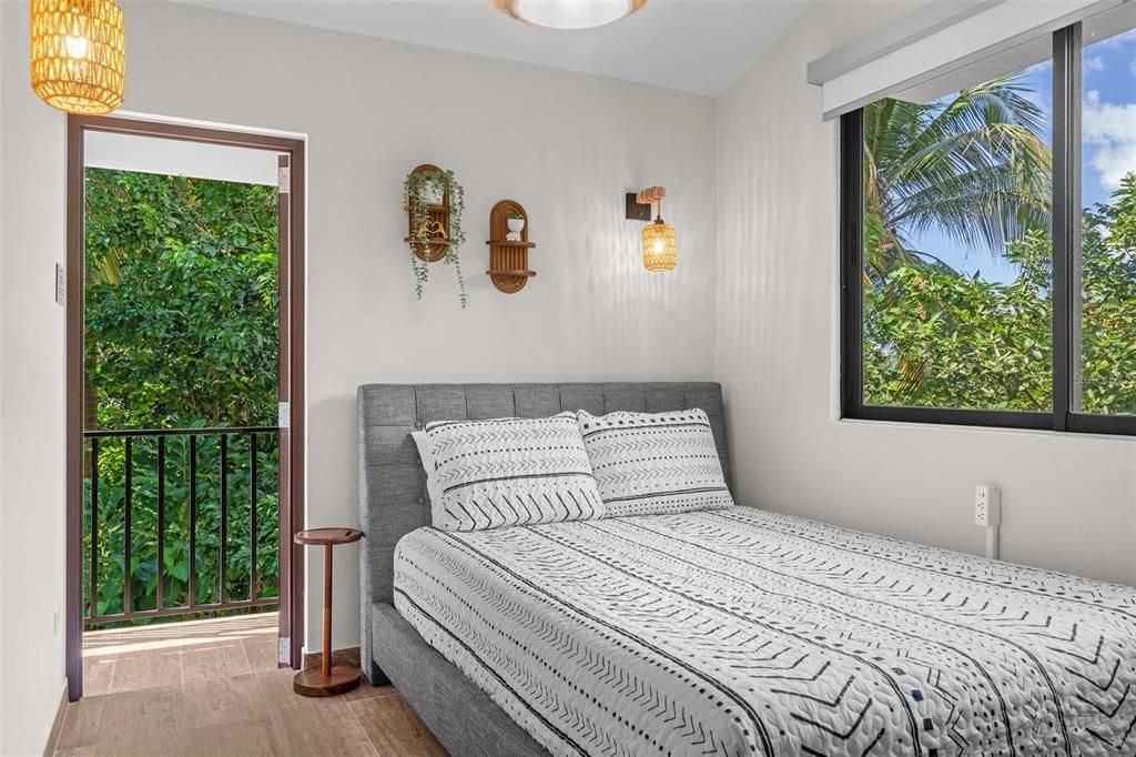For Sale: $1,259,000 (4 beds, 3 baths, 2000 Square Feet)