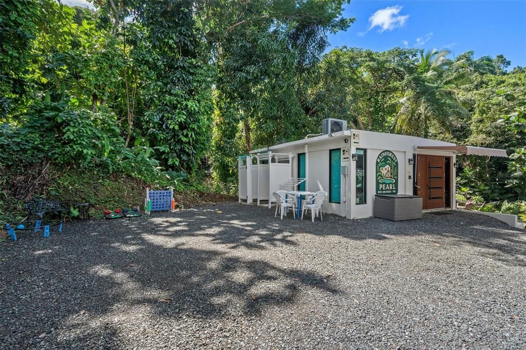 For Sale: $1,259,000 (4 beds, 3 baths, 2000 Square Feet)