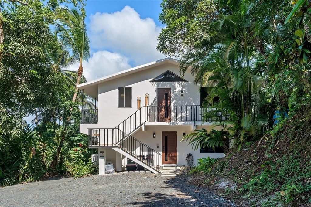 For Sale: $1,259,000 (4 beds, 3 baths, 2000 Square Feet)