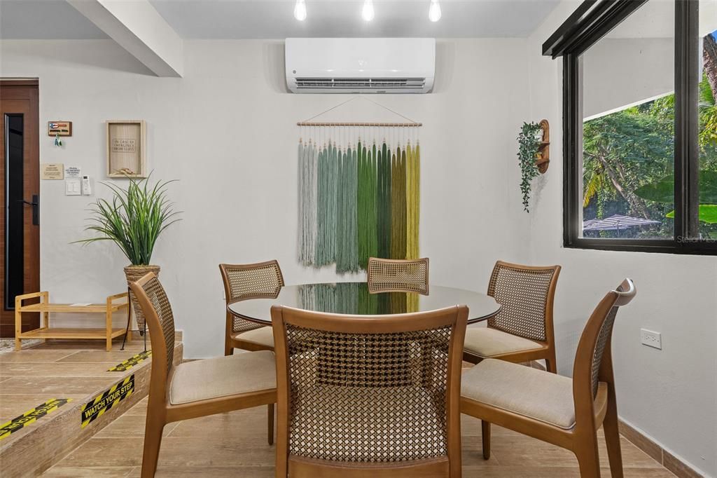 For Sale: $1,259,000 (4 beds, 3 baths, 2000 Square Feet)
