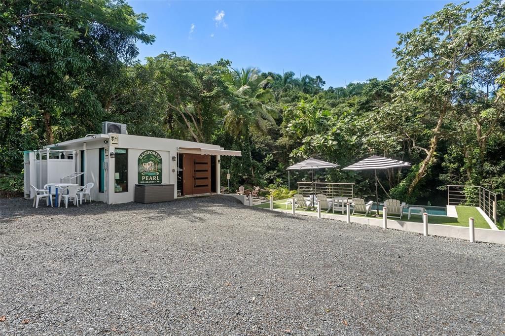 For Sale: $1,259,000 (4 beds, 3 baths, 2000 Square Feet)