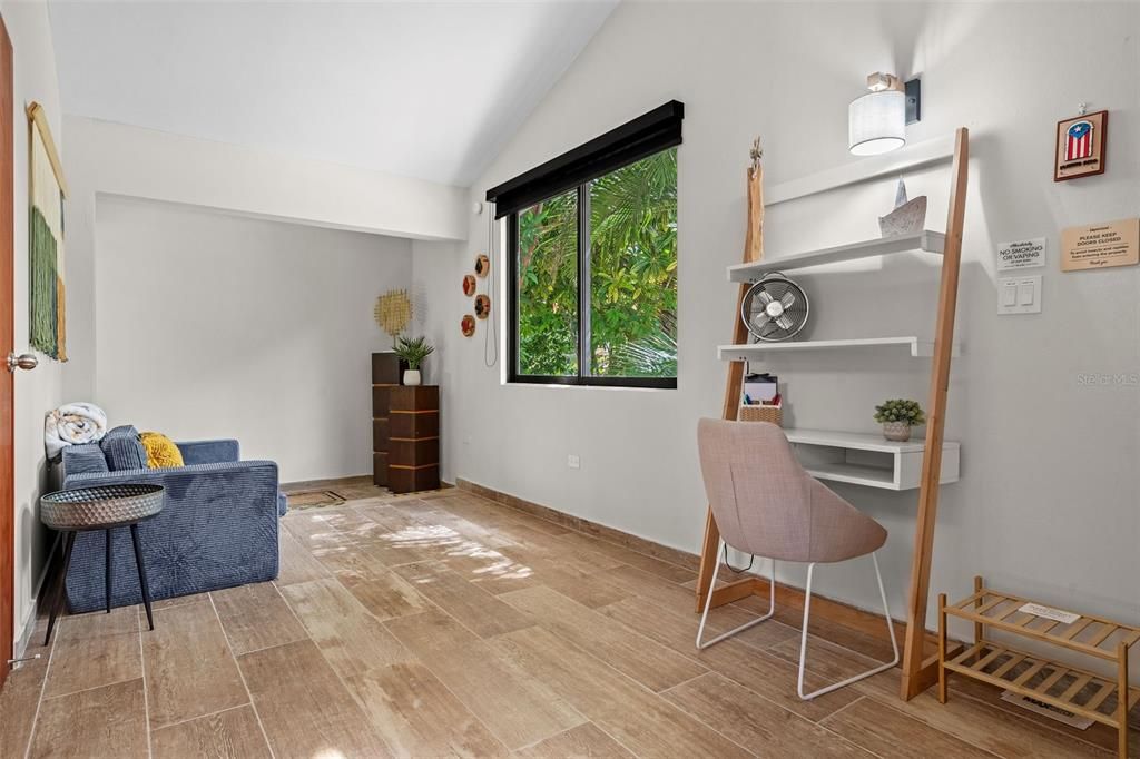 For Sale: $1,259,000 (4 beds, 3 baths, 2000 Square Feet)