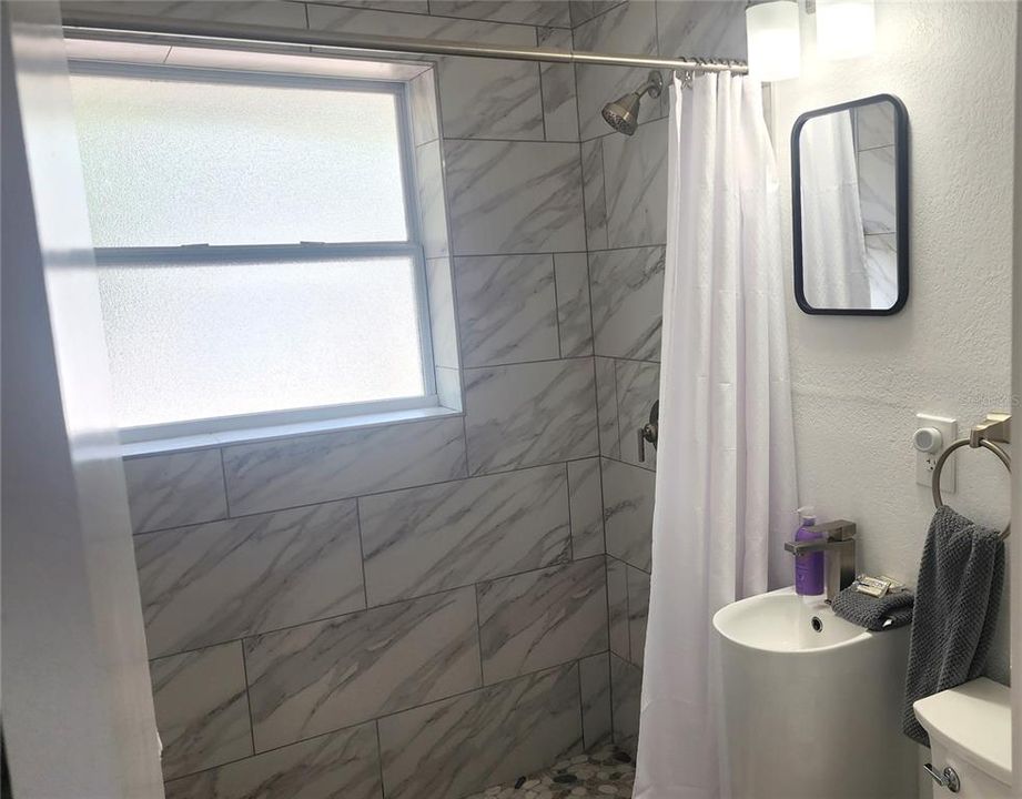 Activo con contrato: $679,000 (3 camas, 3 baños, 1104 Pies cuadrados)