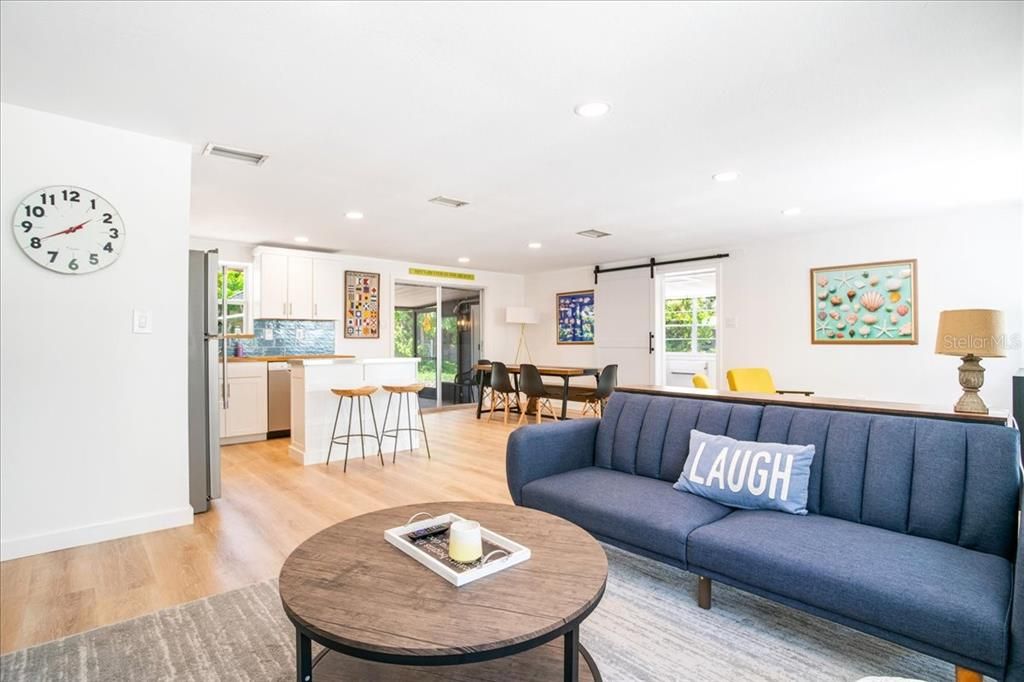 Activo con contrato: $679,000 (3 camas, 3 baños, 1104 Pies cuadrados)