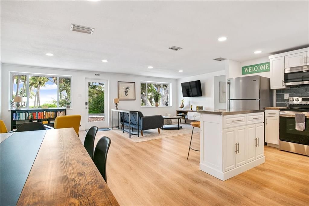 Activo con contrato: $679,000 (3 camas, 3 baños, 1104 Pies cuadrados)