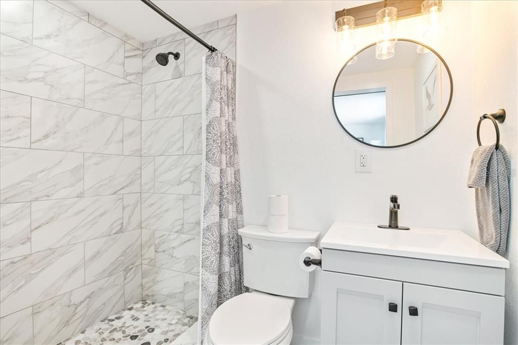 Activo con contrato: $679,000 (3 camas, 3 baños, 1104 Pies cuadrados)