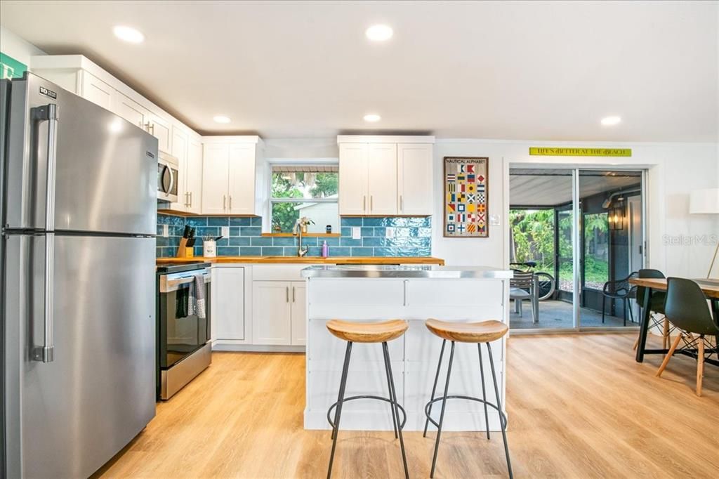 Activo con contrato: $679,000 (3 camas, 3 baños, 1104 Pies cuadrados)