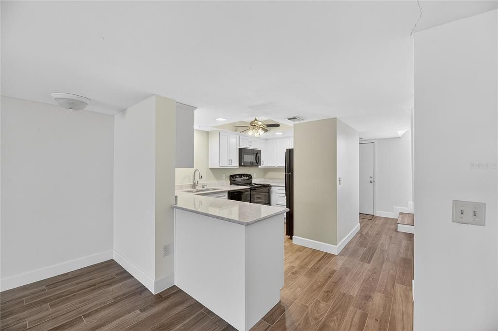 En Venta: $200,000 (2 camas, 2 baños, 1296 Pies cuadrados)