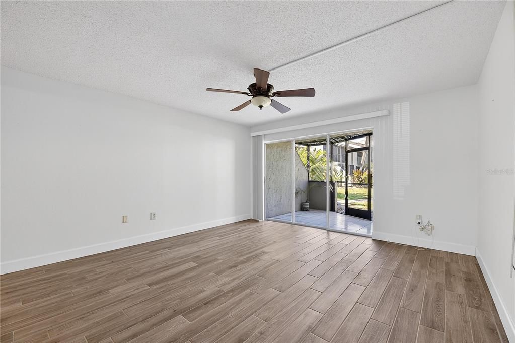 En Venta: $200,000 (2 camas, 2 baños, 1296 Pies cuadrados)