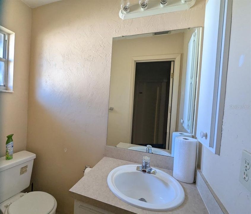 Activo con contrato: $179,999 (2 camas, 1 baños, 1156 Pies cuadrados)