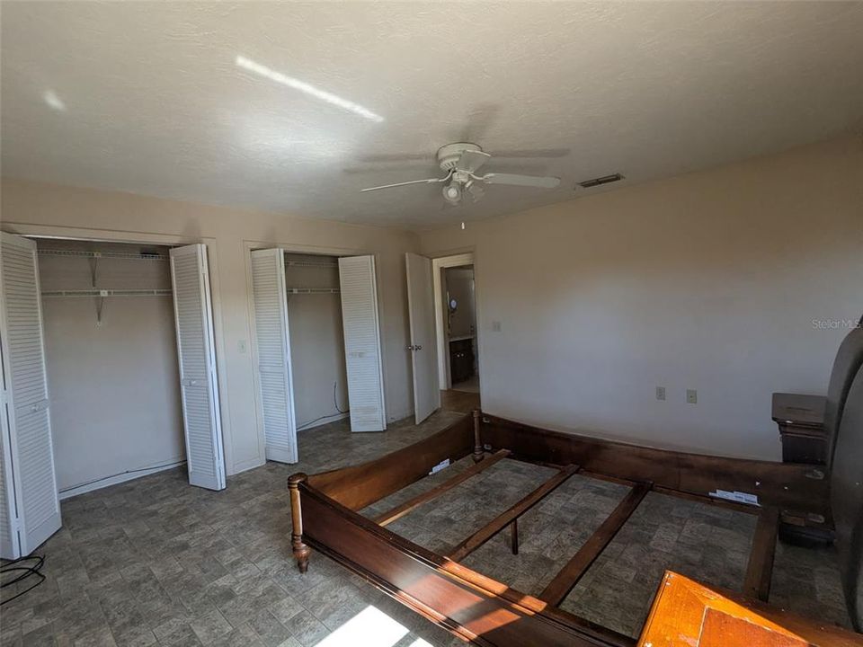 Activo con contrato: $179,999 (2 camas, 1 baños, 1156 Pies cuadrados)