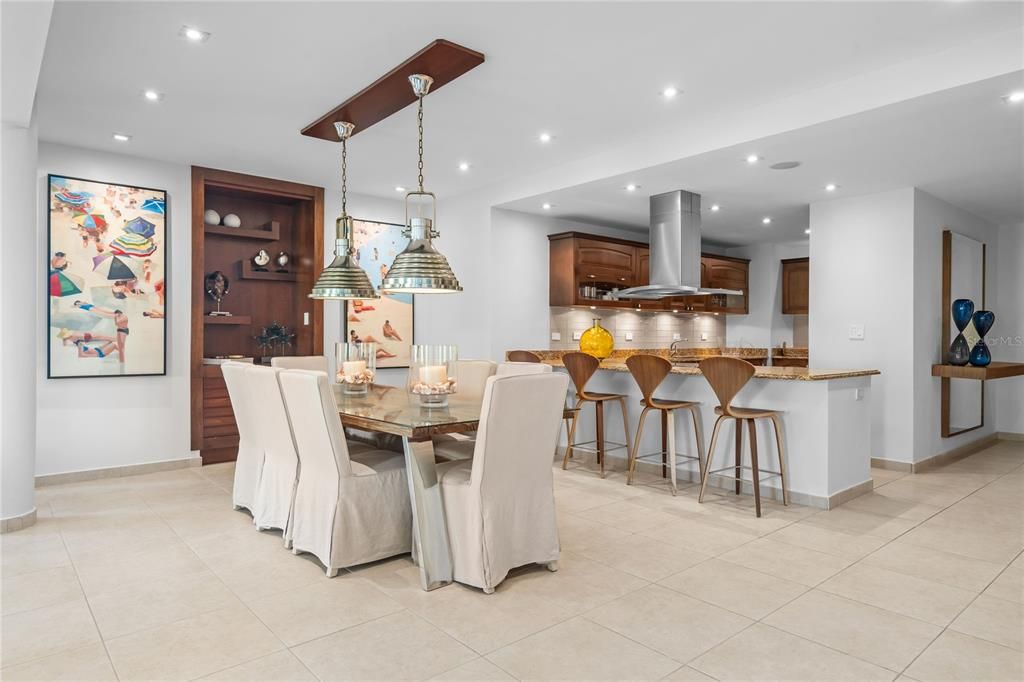 En Venta: $1,599,000 (4 camas, 3 baños, 3010 Pies cuadrados)