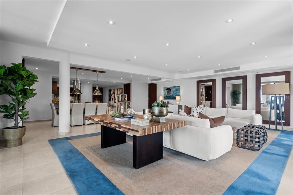 En Venta: $1,599,000 (4 camas, 3 baños, 3010 Pies cuadrados)