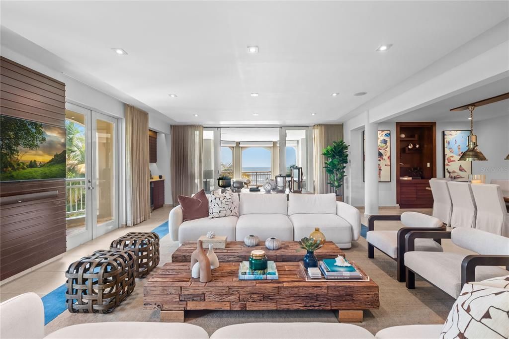 En Venta: $1,599,000 (4 camas, 3 baños, 3010 Pies cuadrados)