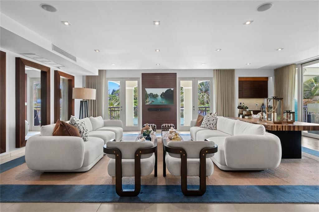 En Venta: $1,599,000 (4 camas, 3 baños, 3010 Pies cuadrados)