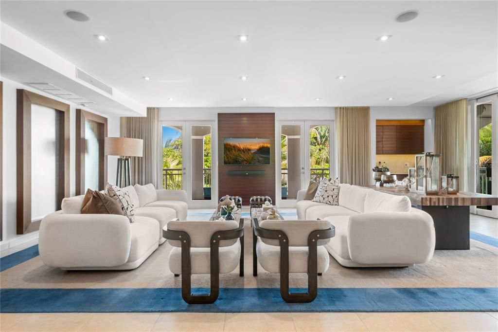 En Venta: $1,599,000 (4 camas, 3 baños, 3010 Pies cuadrados)