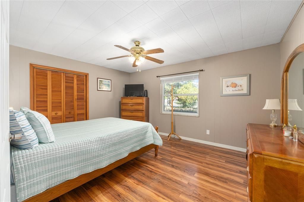 Active With Contract: $249,700 (3 beds, 2 baths, 1740 Square Feet)