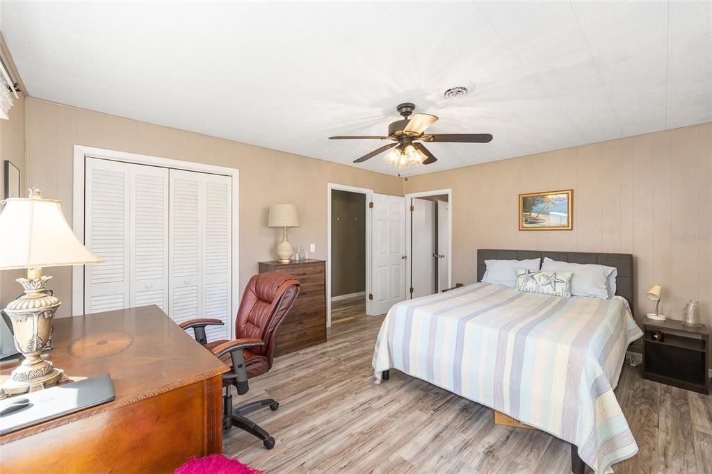 Active With Contract: $249,700 (3 beds, 2 baths, 1740 Square Feet)