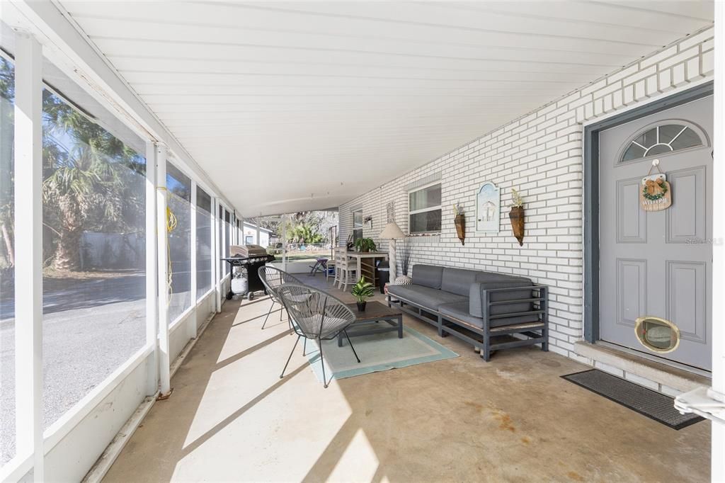 Active With Contract: $249,700 (3 beds, 2 baths, 1740 Square Feet)