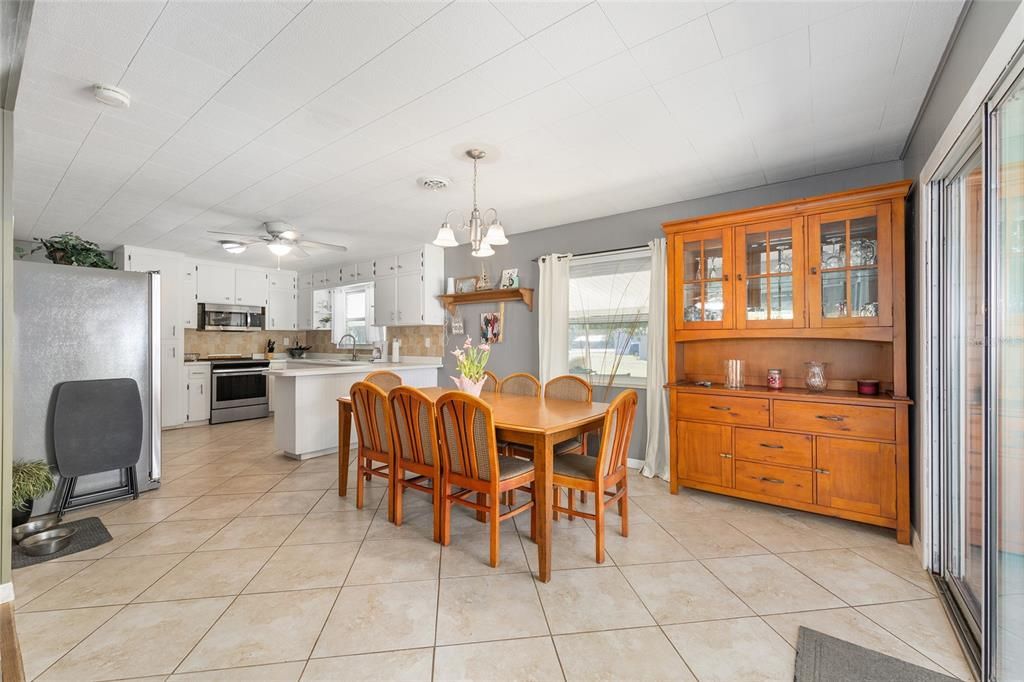 Active With Contract: $249,700 (3 beds, 2 baths, 1740 Square Feet)