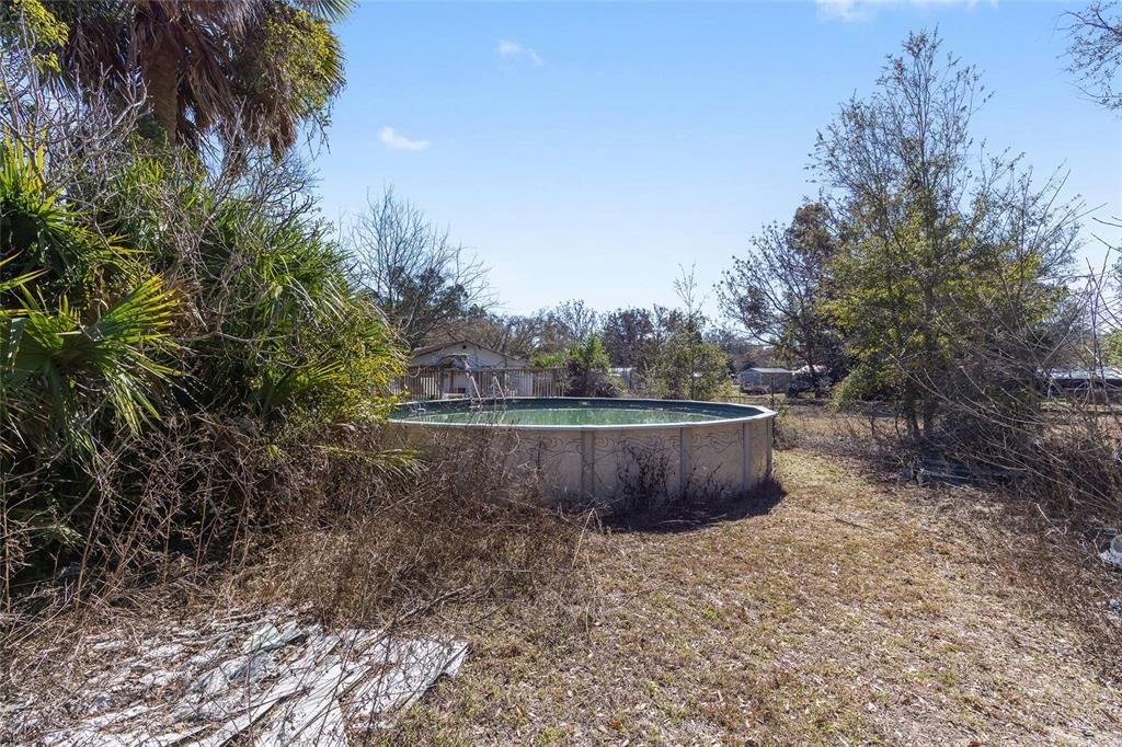 Active With Contract: $249,700 (3 beds, 2 baths, 1740 Square Feet)