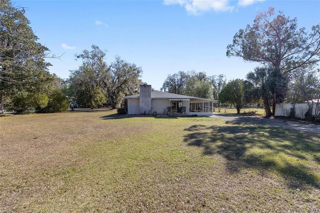 Active With Contract: $249,700 (3 beds, 2 baths, 1740 Square Feet)