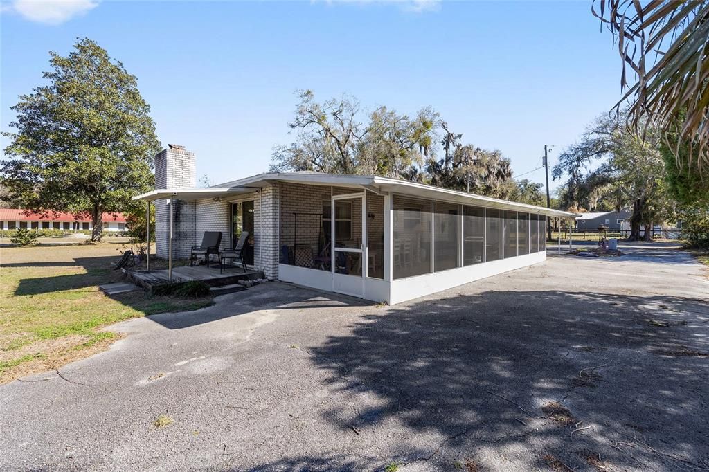 Active With Contract: $249,700 (3 beds, 2 baths, 1740 Square Feet)