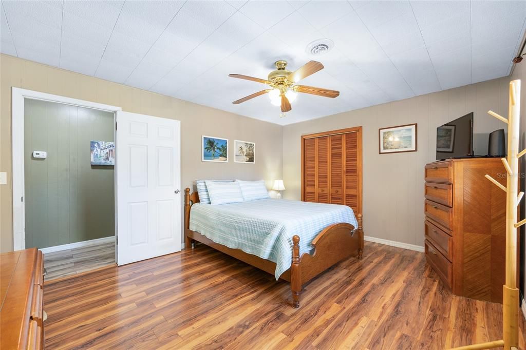 Active With Contract: $249,700 (3 beds, 2 baths, 1740 Square Feet)