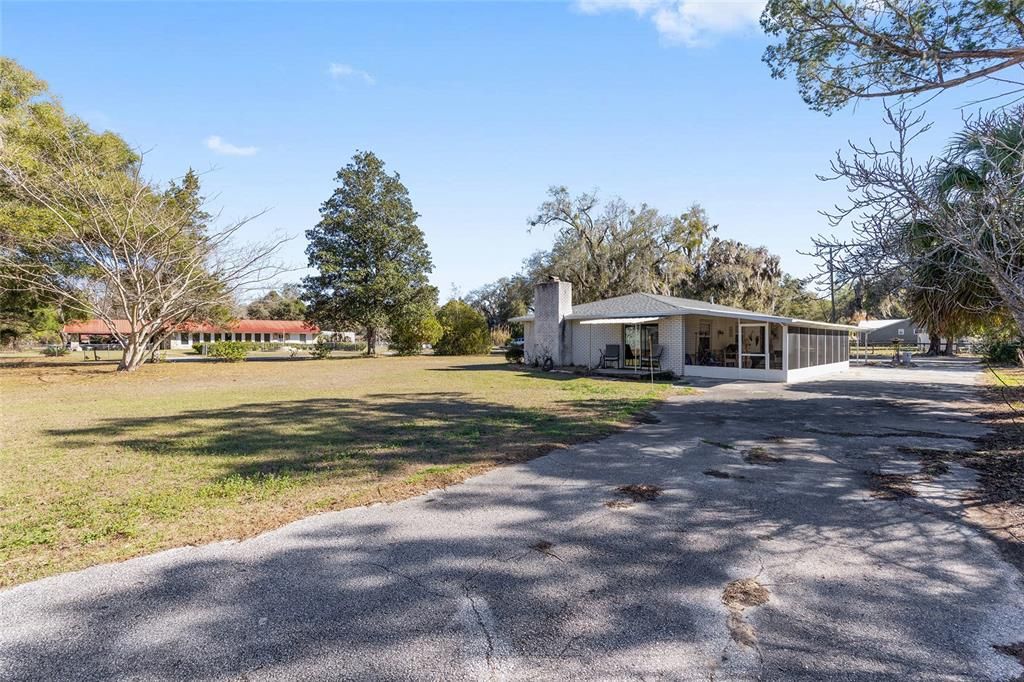 Active With Contract: $249,700 (3 beds, 2 baths, 1740 Square Feet)