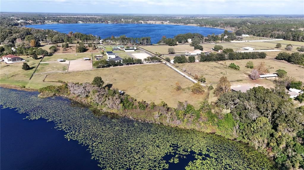 待售: $375,000 (5.01 acres)