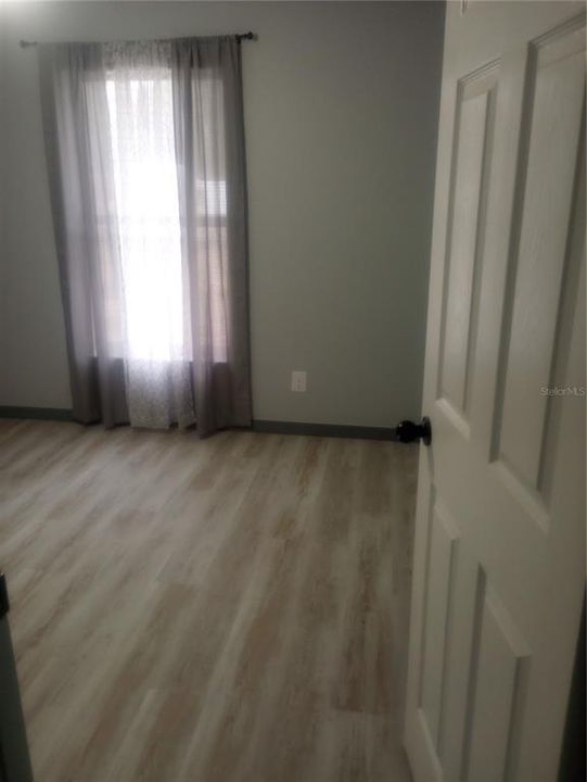 For Sale: $195,750 (3 beds, 2 baths, 1064 Square Feet)