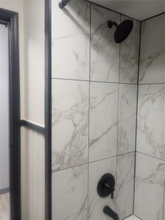 For Sale: $195,750 (3 beds, 2 baths, 1064 Square Feet)