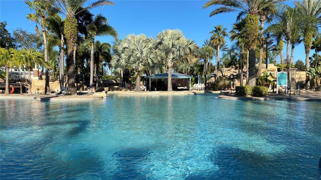 На продажу: $559,900 (0.28 acres)