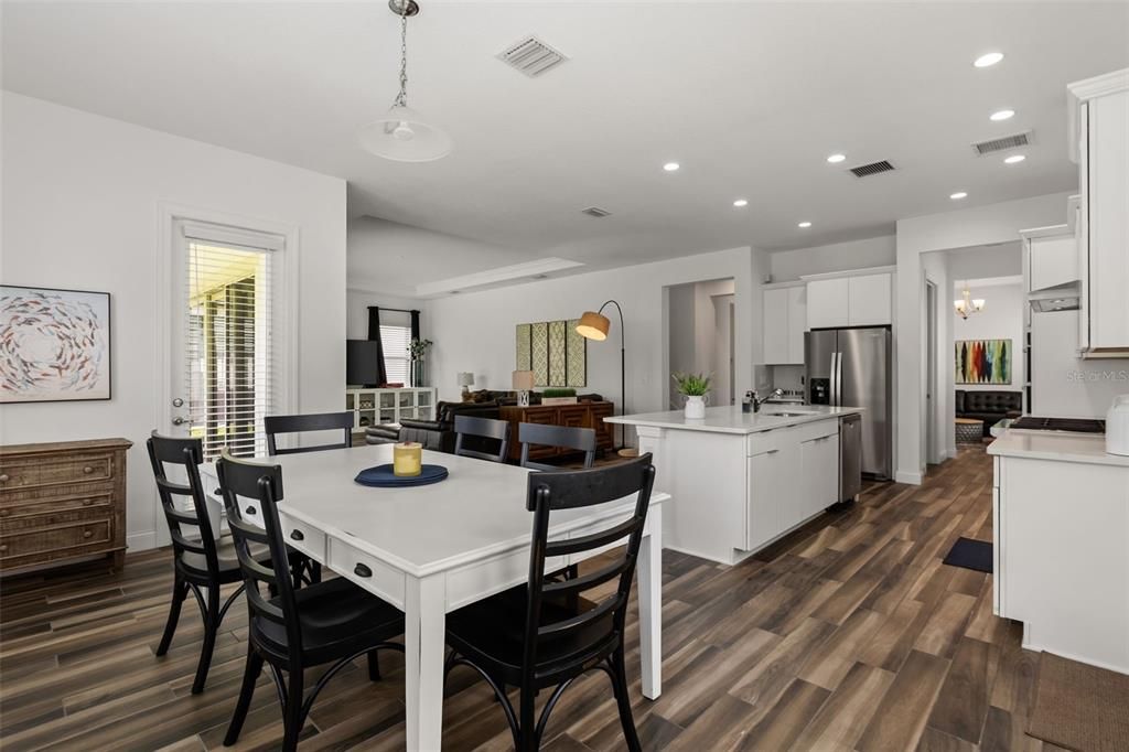 For Sale: $1,199,000 (5 beds, 4 baths, 3900 Square Feet)