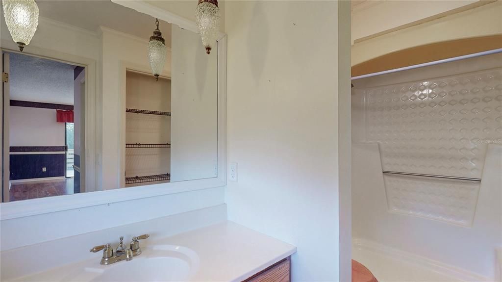 For Sale: $675,000 (4 beds, 4 baths, 3799 Square Feet)