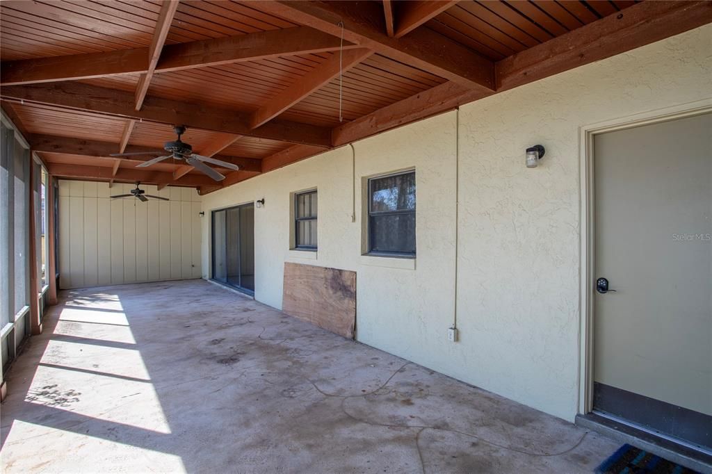For Sale: $675,000 (4 beds, 4 baths, 3799 Square Feet)