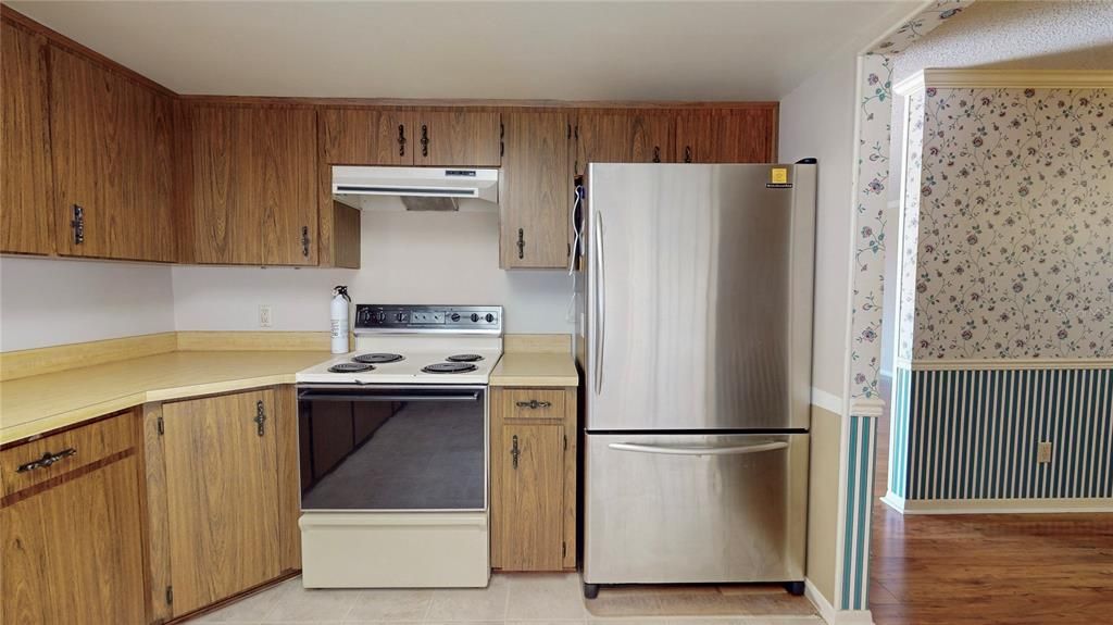 For Sale: $675,000 (4 beds, 4 baths, 3799 Square Feet)