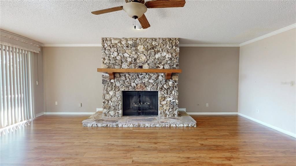 For Sale: $675,000 (4 beds, 4 baths, 3799 Square Feet)