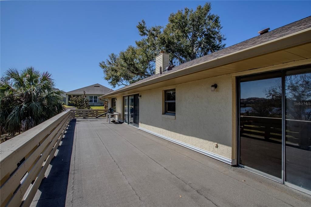 For Sale: $675,000 (4 beds, 4 baths, 3799 Square Feet)