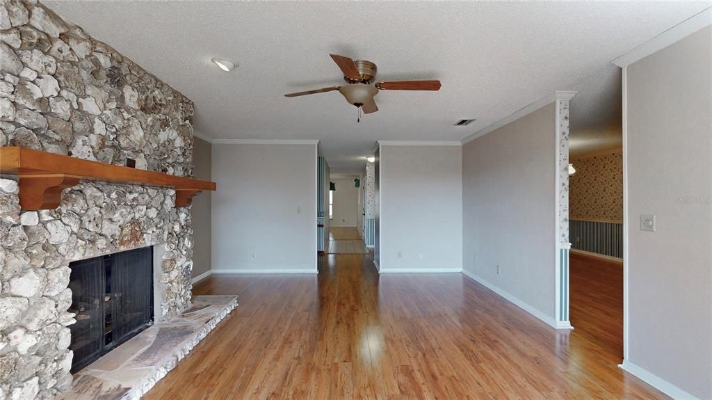 For Sale: $675,000 (4 beds, 4 baths, 3799 Square Feet)