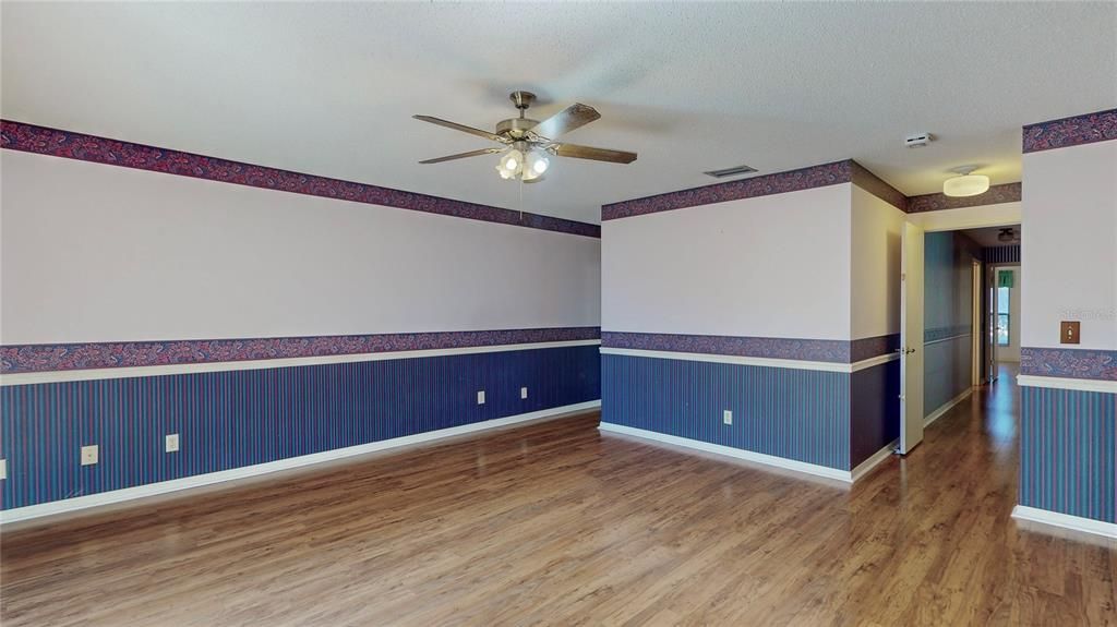 For Sale: $675,000 (4 beds, 4 baths, 3799 Square Feet)