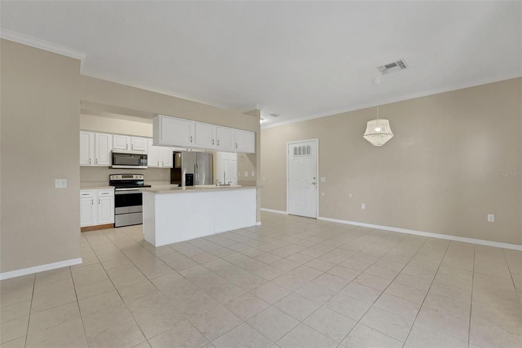 Active With Contract: $175,000 (2 beds, 2 baths, 1017 Square Feet)